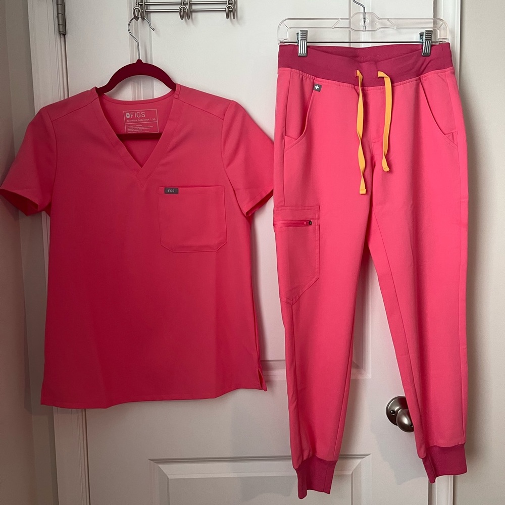 Figs Limited Edition Neon Pink Catarina and Petite Zamora Scrub Set